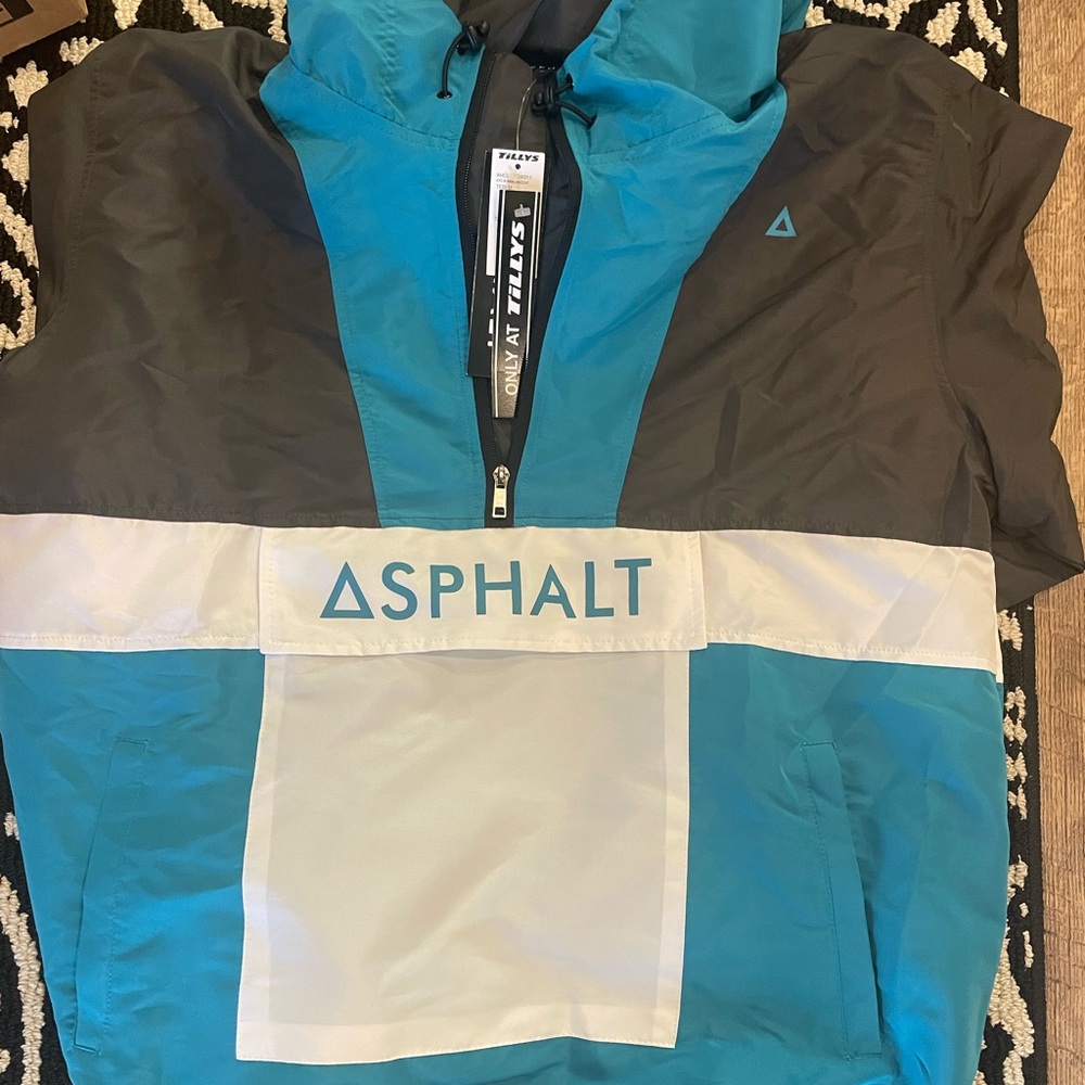 Men’s windbreaker